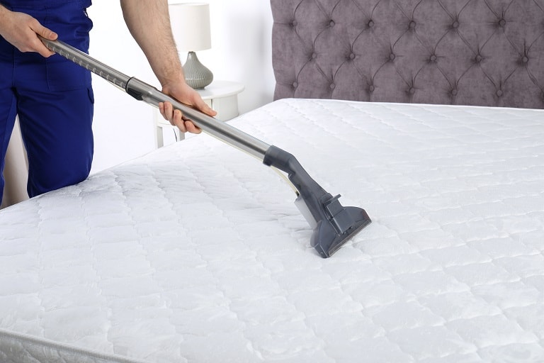 Easy Ways to Clean Your Mattress 768X512